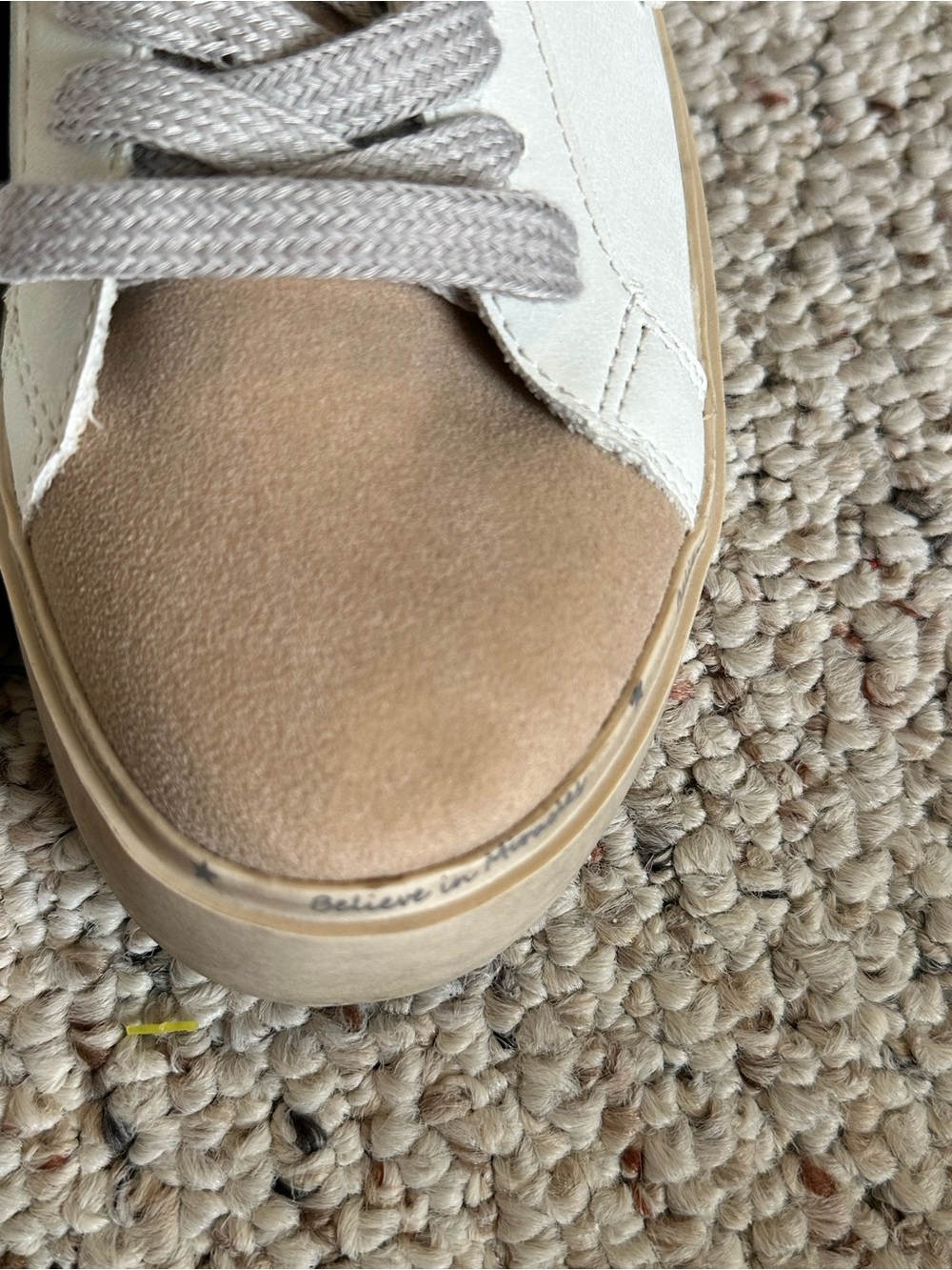Mi.iM Cream Shoes with Tan Suede Trim and Star 8.5 - Picture 4 of 8
